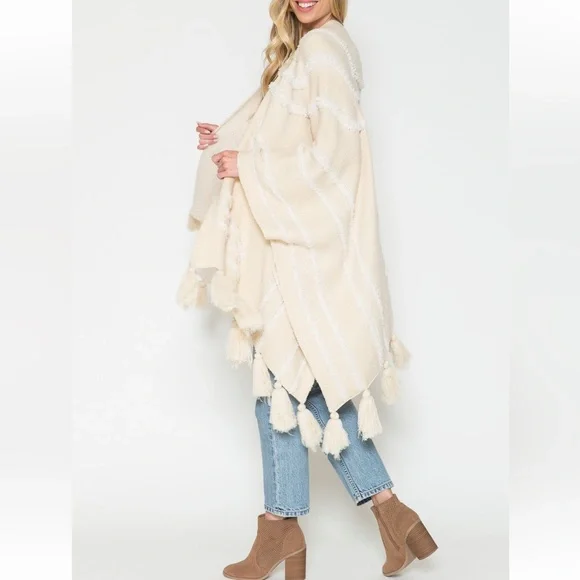 07 Fabulous Boho Sweater Fringe Kimono - Picture 4 of 6